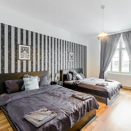 Stromovka Apartment *